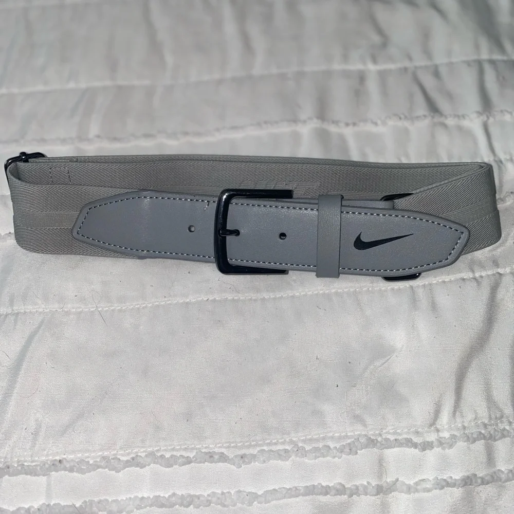 Nike toddler softball/t-ball adjustable belt